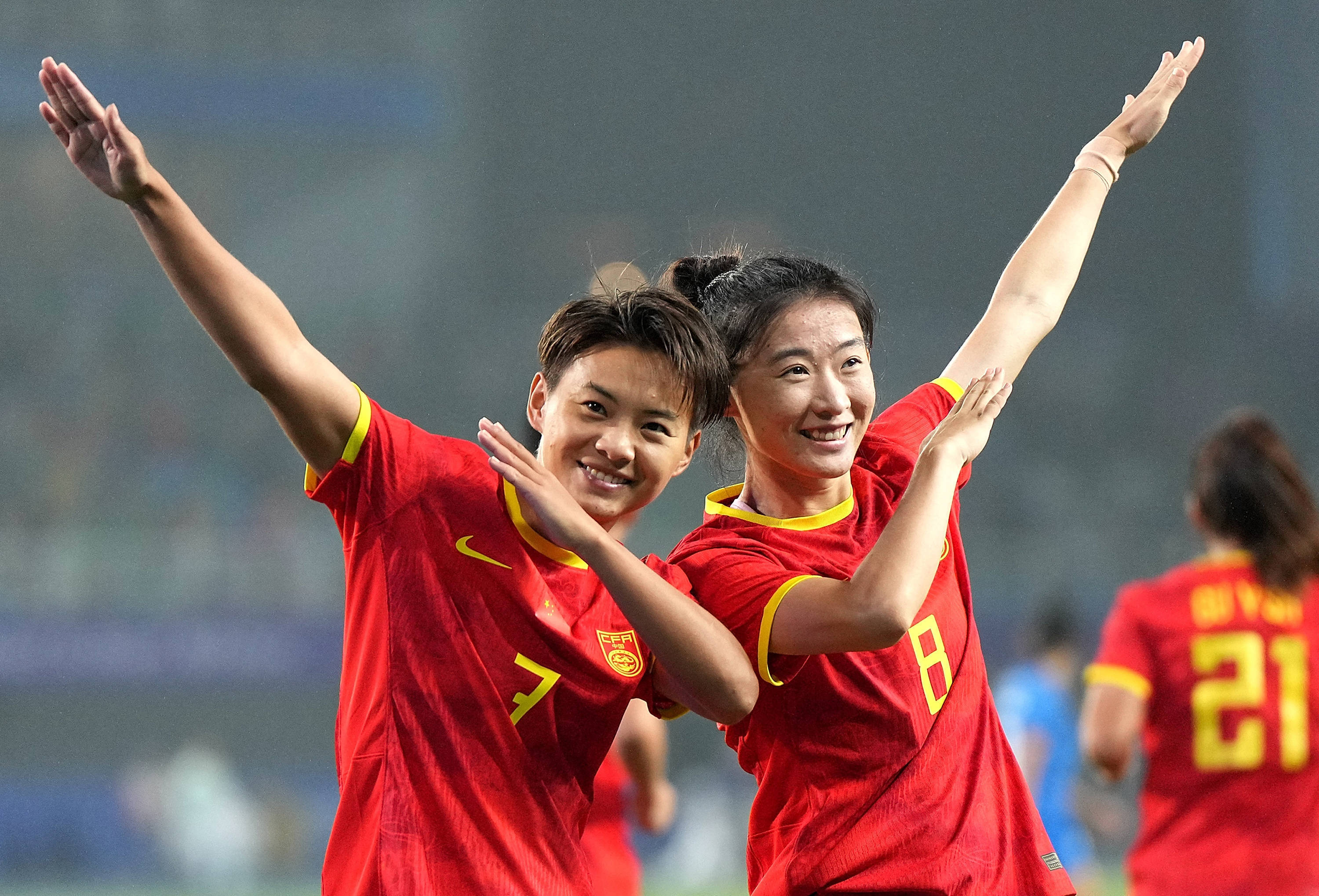 包含中国队再胜突尼斯，锁定女足世界杯小组第一的词条