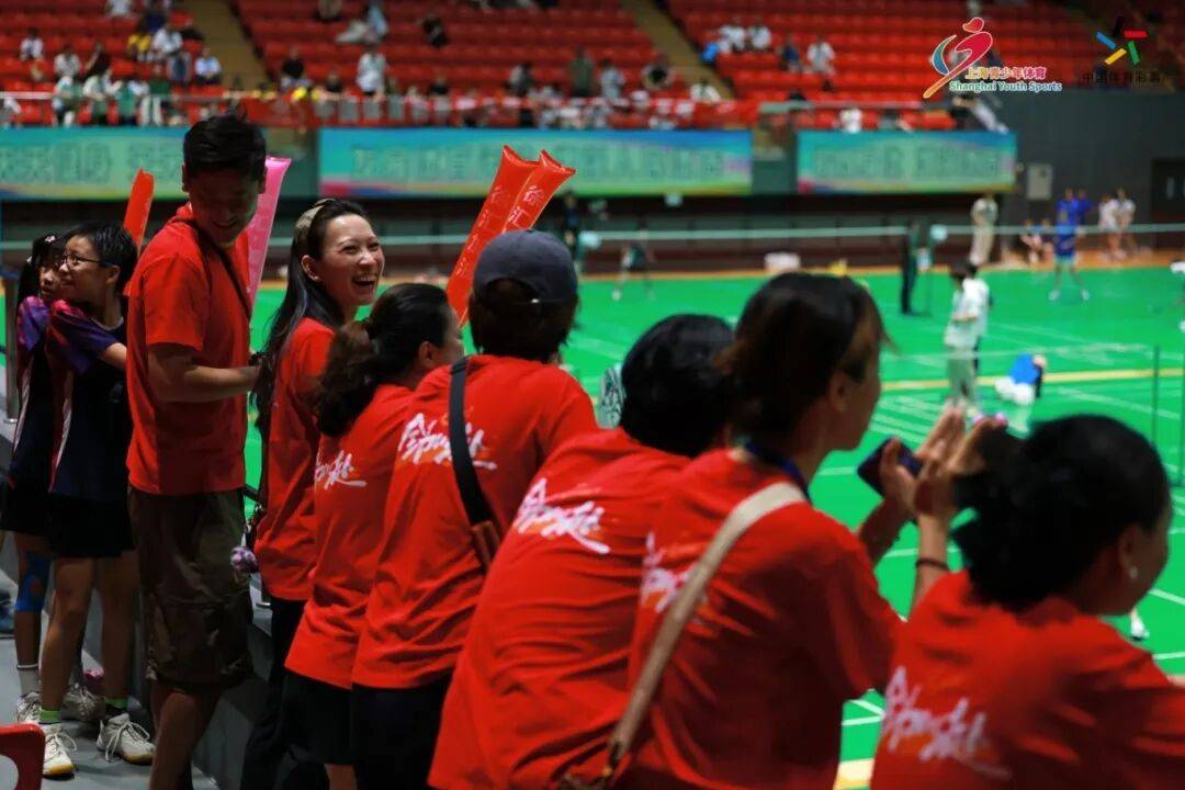 包含精彩的比赛层出不穷,选手们为荣誉而战的词条 包含精彩的比赛层出不穷,选手们为荣誉而战的词条