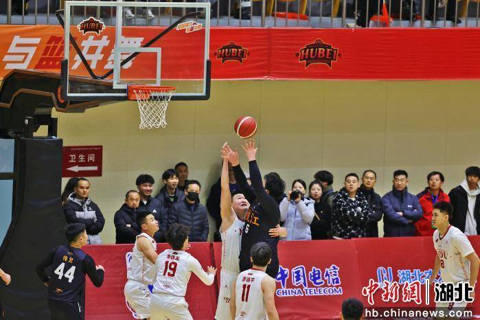 关于篮球赛季首轮比赛完美收官，球迷期待下一场的信息